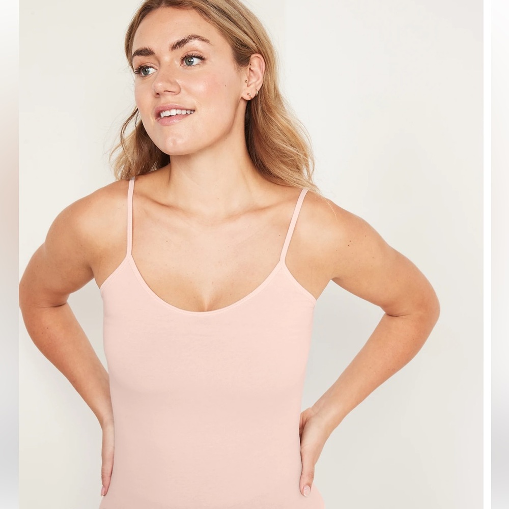 ✨American Eagle Light Pink Cami Top